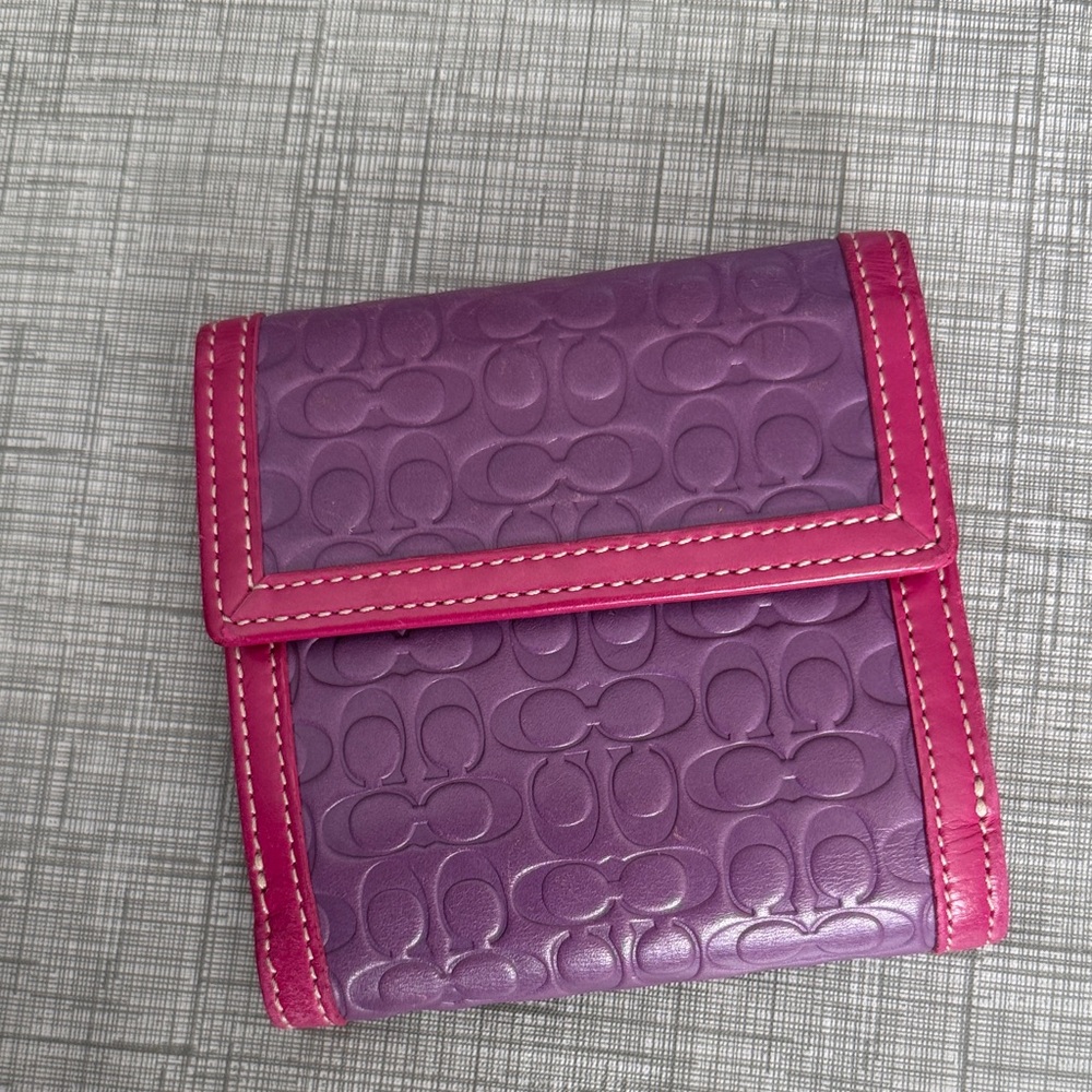 Coach VINTAGE Embossed Purple and Pink Wallet - Picture 2 of 7